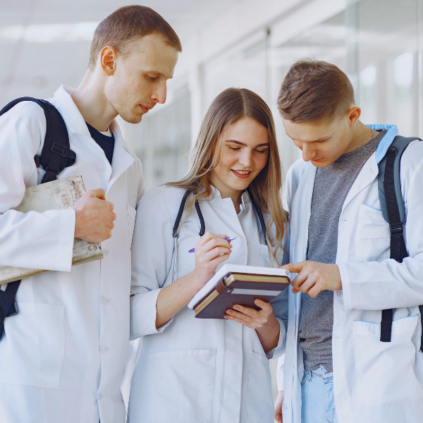 Accueillez un étudiant en médecine et contribuez à former la relève